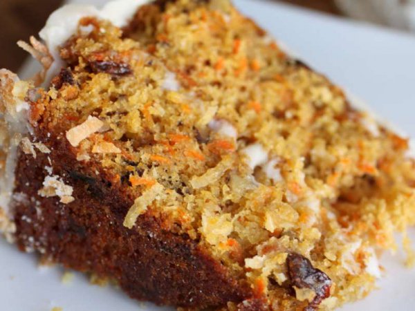 Пряный морковный пирог с семечками и имбирем