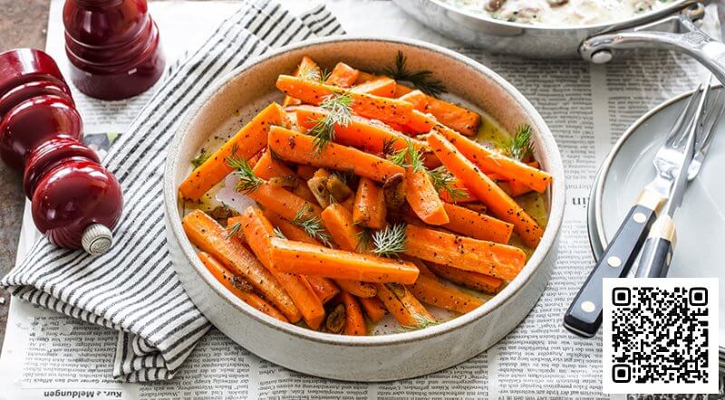 Запеченная морковь с чесноком и кориандром