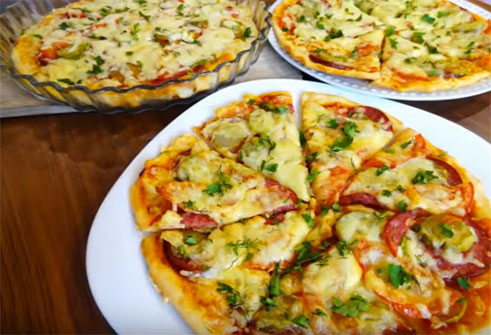 Вкусная тонкая домашняя пицца – проще простого!