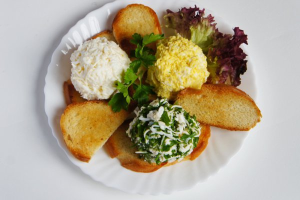 «Еврейский» сырный салат – рецепт на все времена