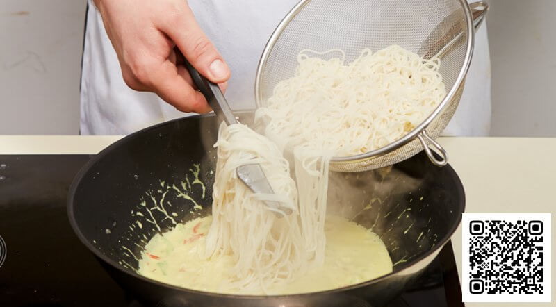 добавьте спагетти