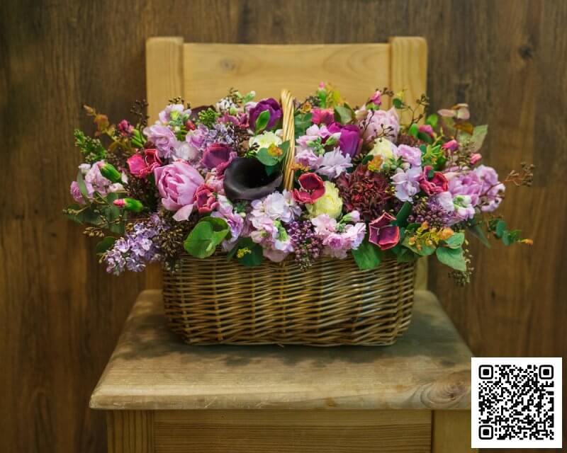 Живые цветы в корзинке от Flowers Country
