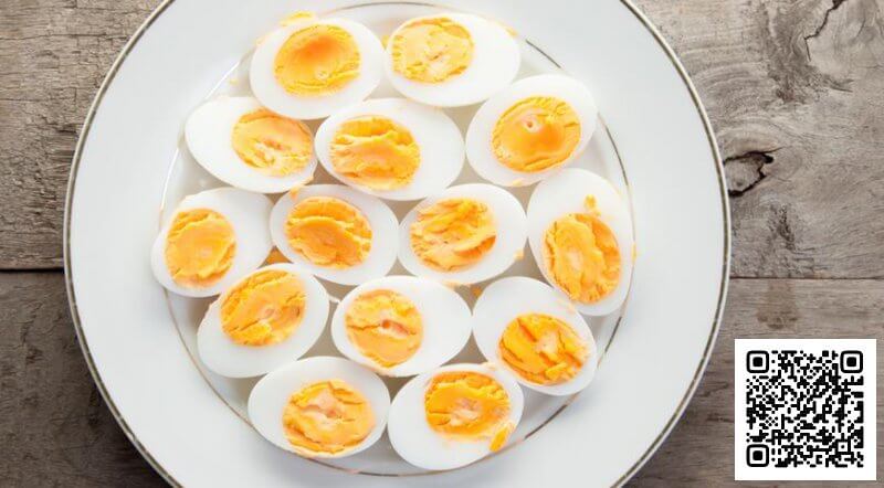 Лайфхак, как для новогодних салатов варить яйца оптом и не чистить каждое