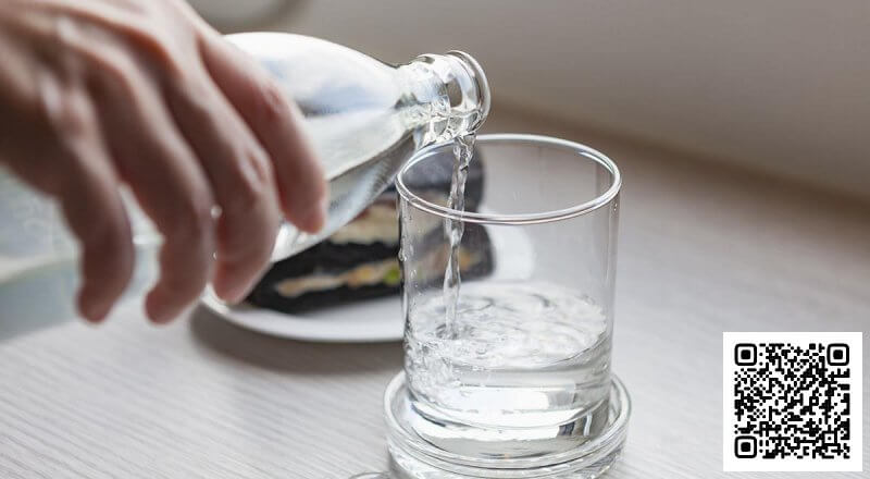 От жажды и для здоровья: какую воду лучше всего пить