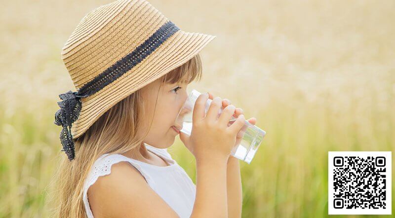 Чистая вода в достаточном количестве – спасение от обезвоживания в жаркие дни